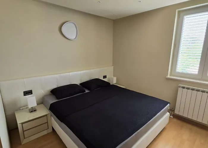 Sunny Day Self Check In Apartment *